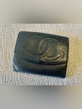 CHANEL Black Caviar Leather Compact Wallet with Embossed CC
